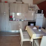 شقة Ruza سكرادين