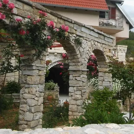 Ruza سكرادين