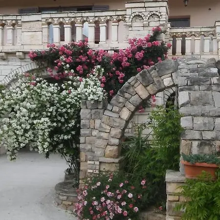 Ruza * Skradin